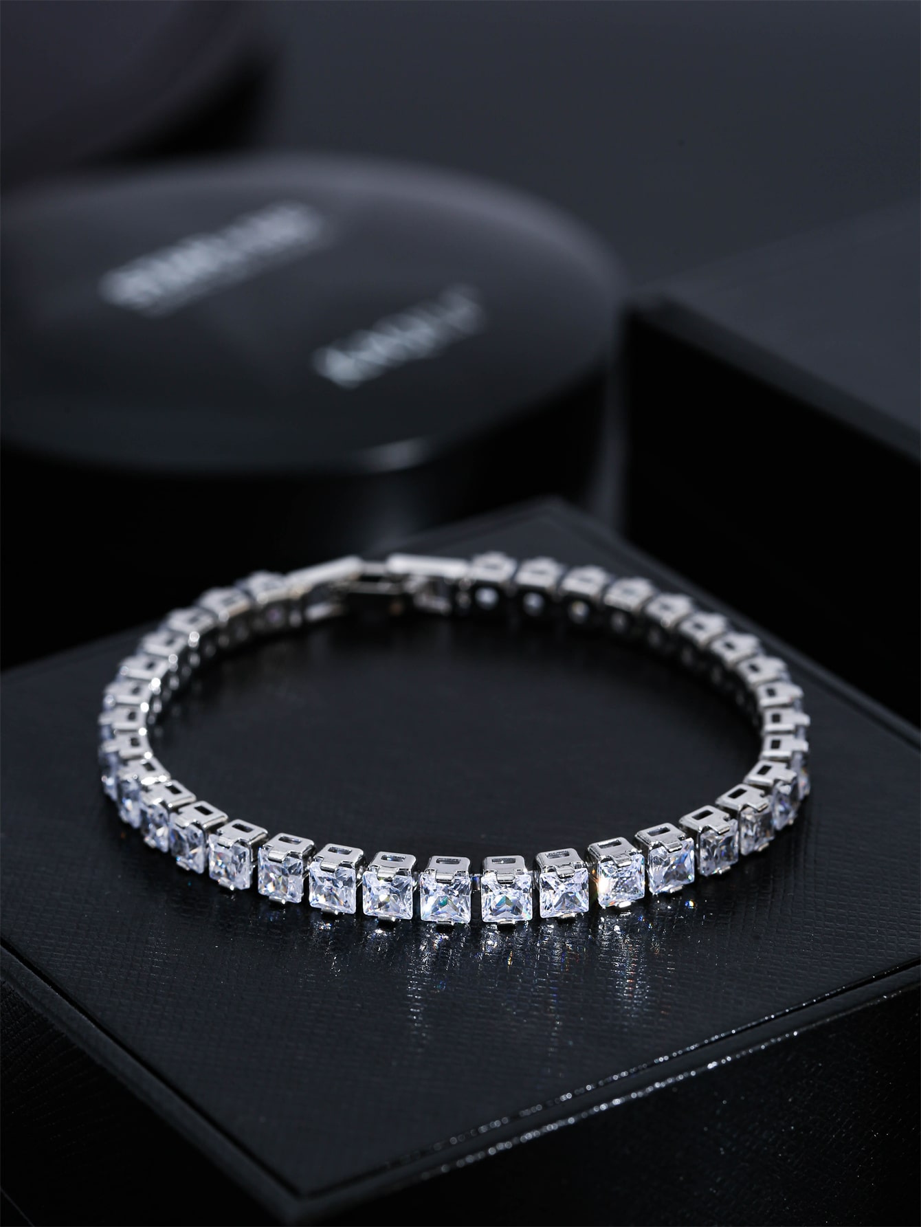 3njue7i15h0adq8bz950u3v5e